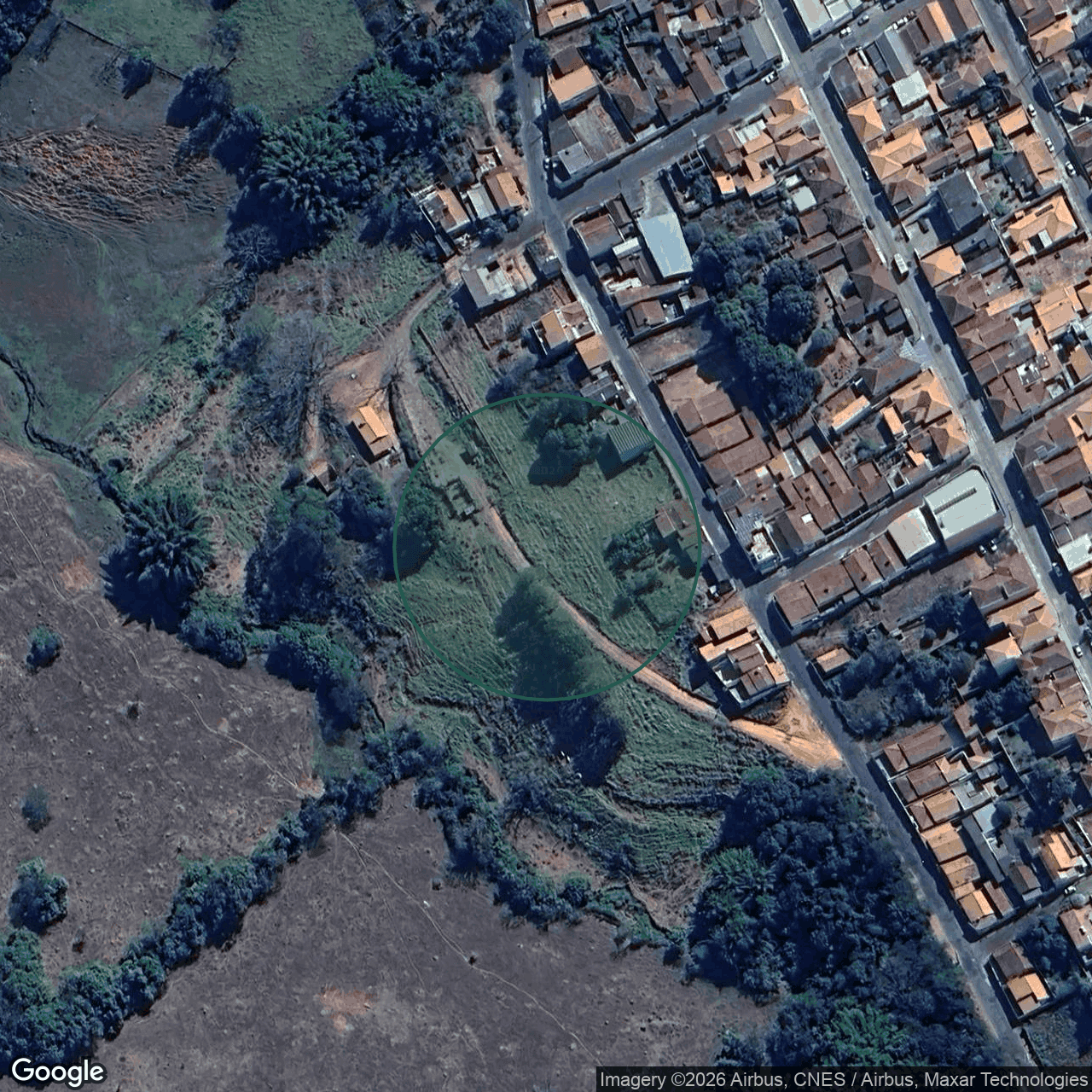 Terreno em Cássia — 331 m² — foto 1 de 3