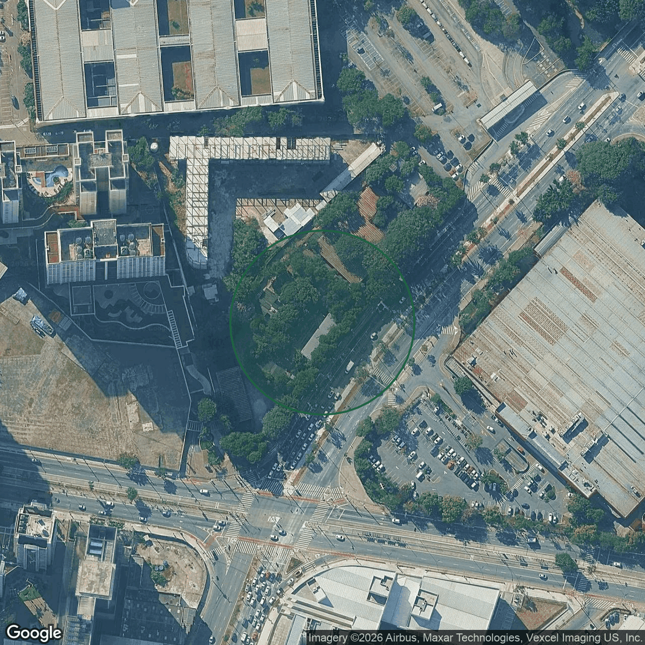 Terreno em São Paulo — 1.967 m² — foto 1 de 3