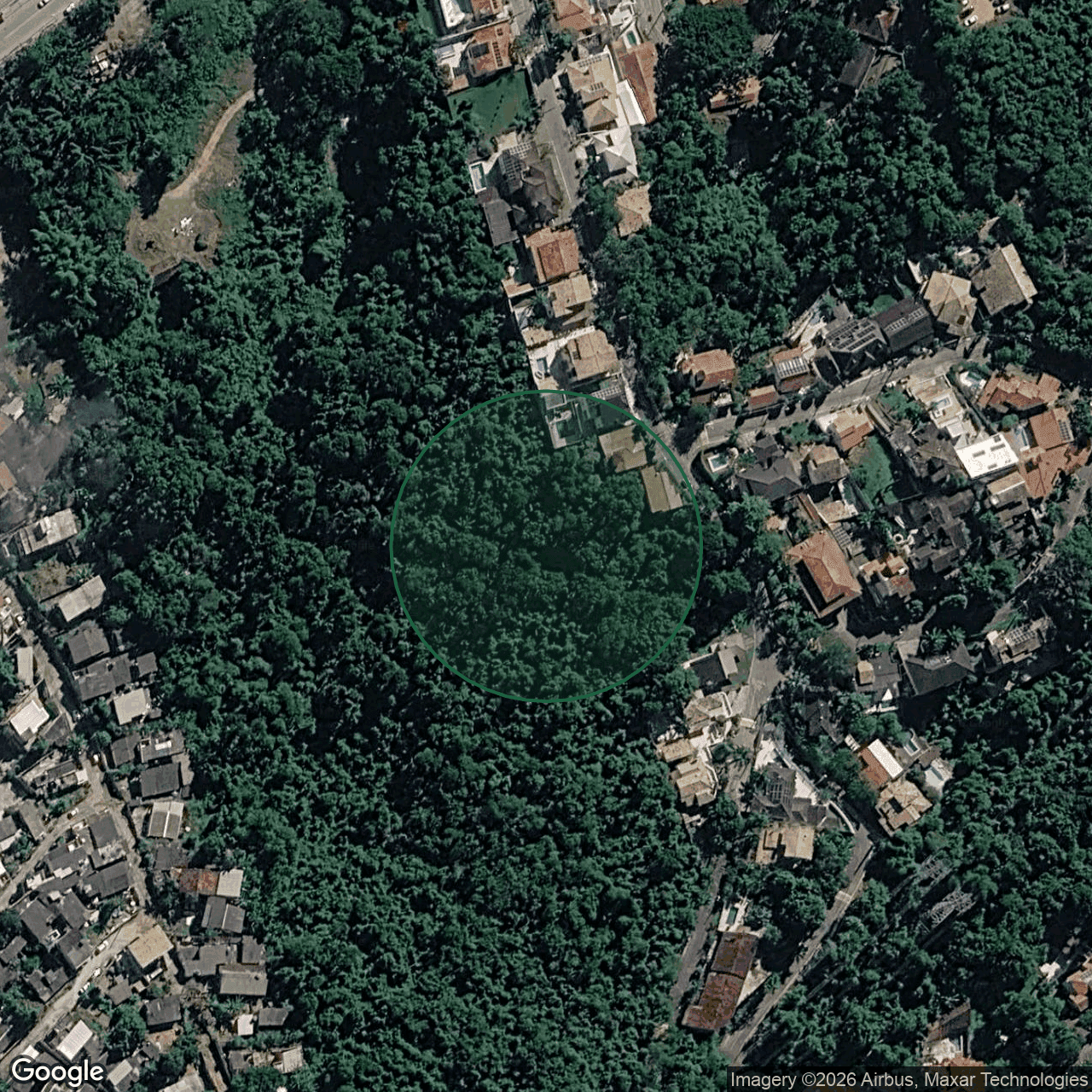 Terreno em Niterói — 50.000 m² — foto 1 de 3