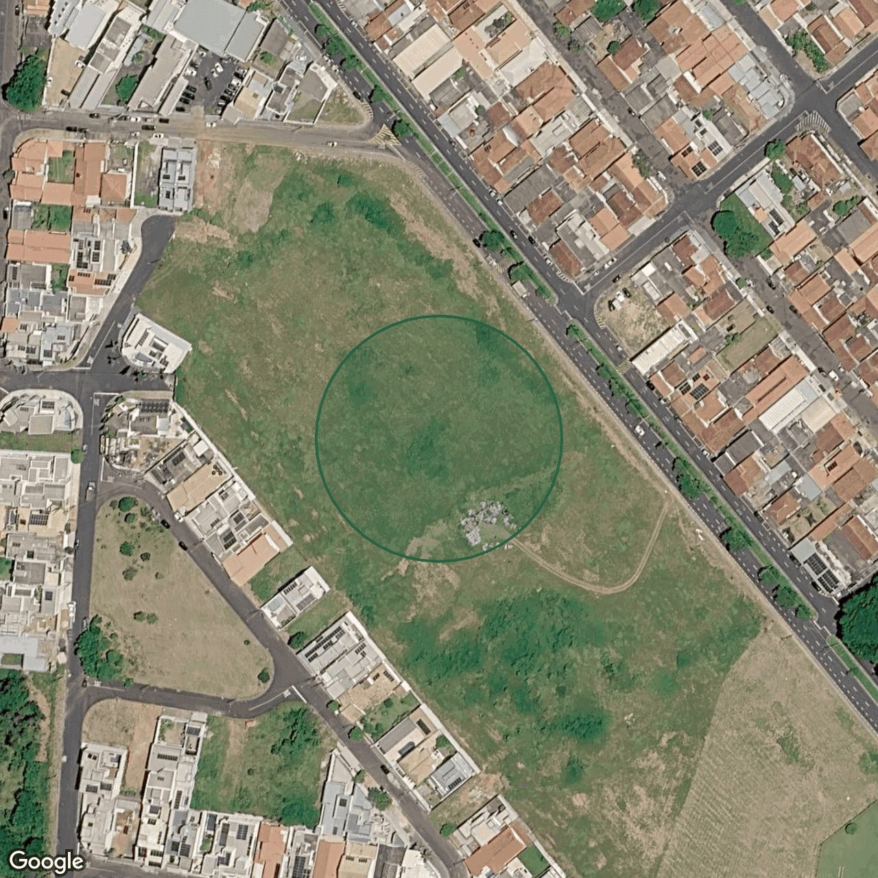 Terreno em Franca — 30.000 m² — foto 1 de 3