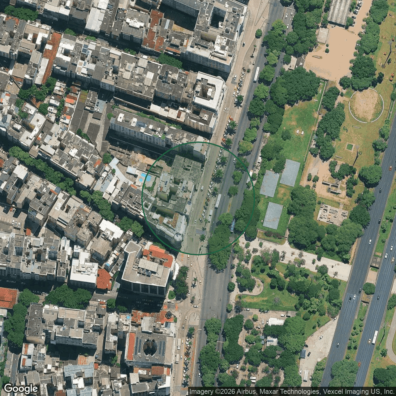 Terreno em Rio de Janeiro — 1.920 m² — foto 1 de 3